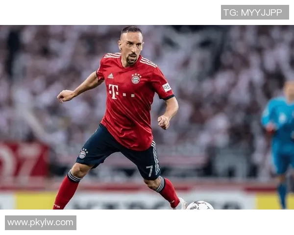 全球足球前一百名球星排行榜及其精彩表现分析